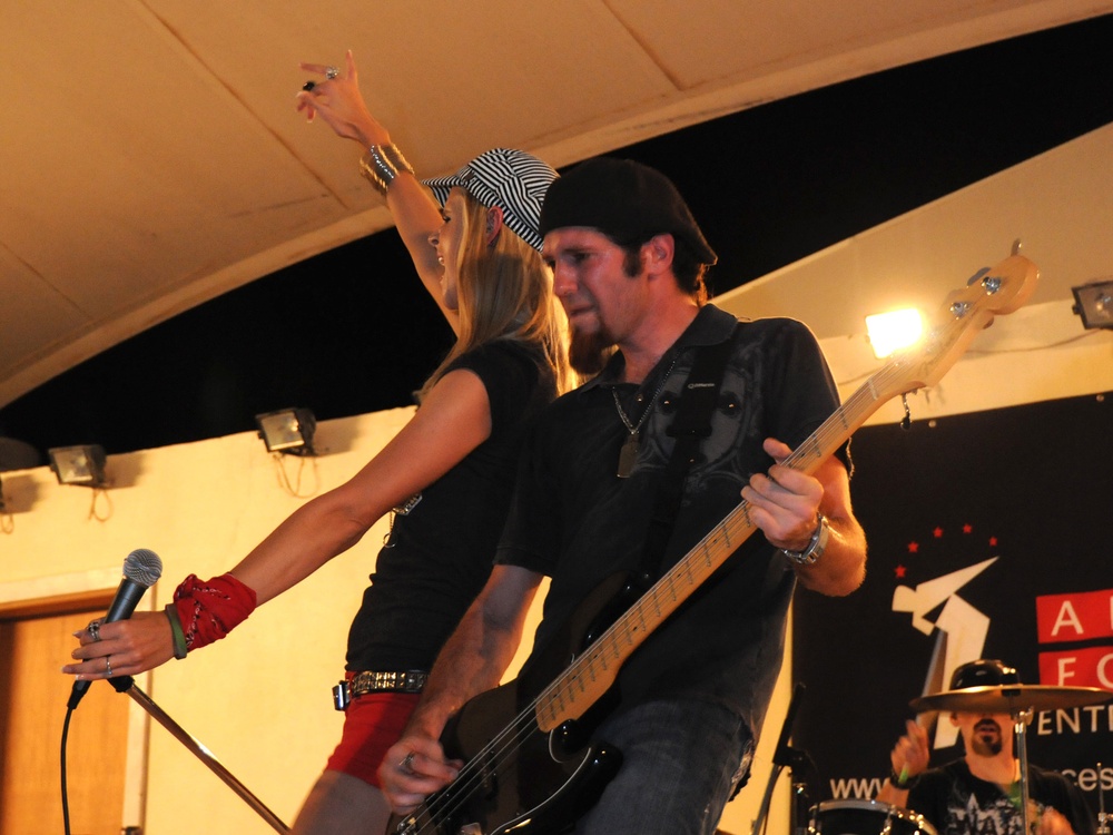 Rockin' for the Troops
