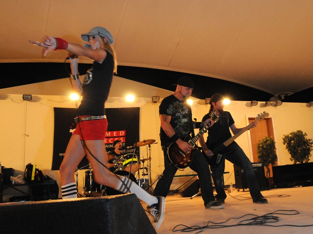 Rockin' for the Troops