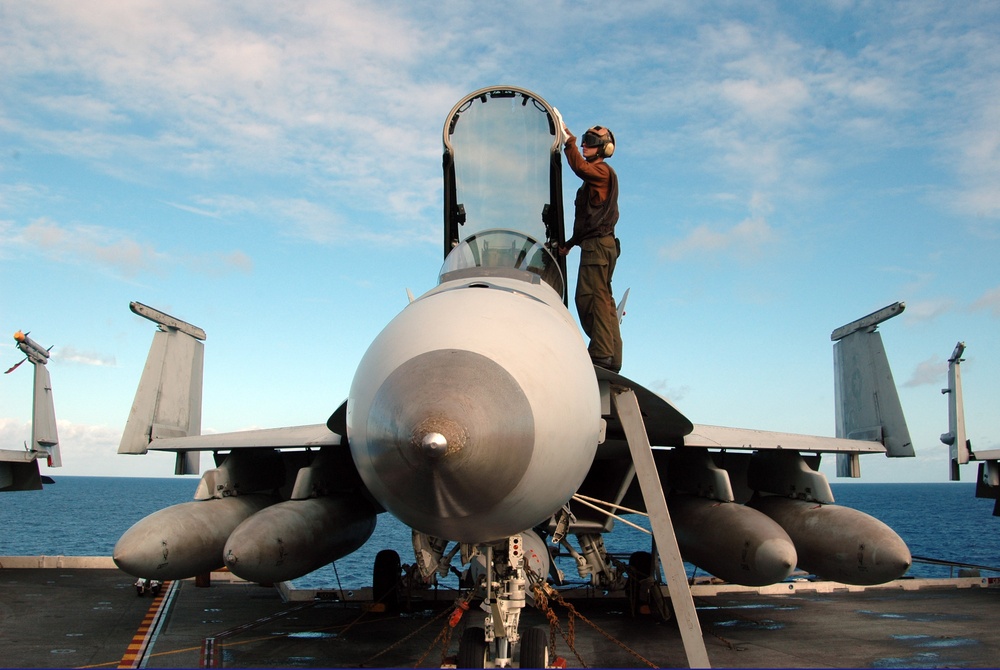 USS George Washington (CVN 73)