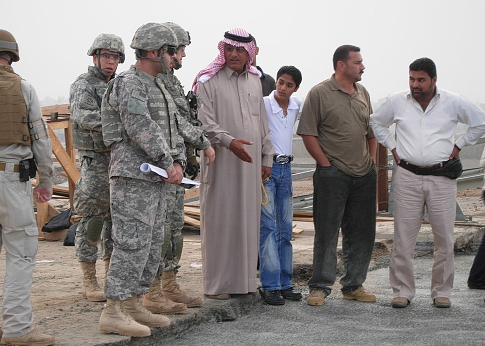 American, Iraqi Engineers Join Forces on Bridge Assessment