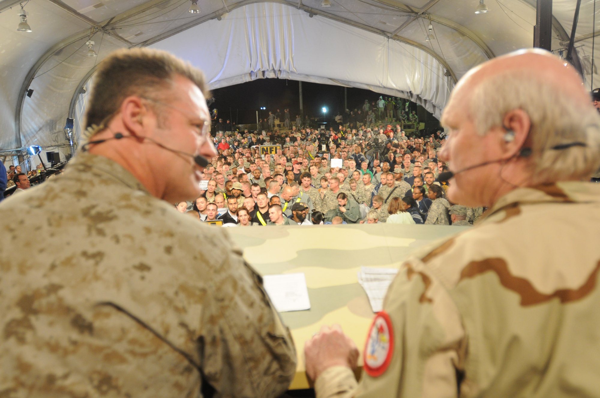 Photo essay: 'Fox NFL Sunday' team visits Bagram > Air Force > Article  Display