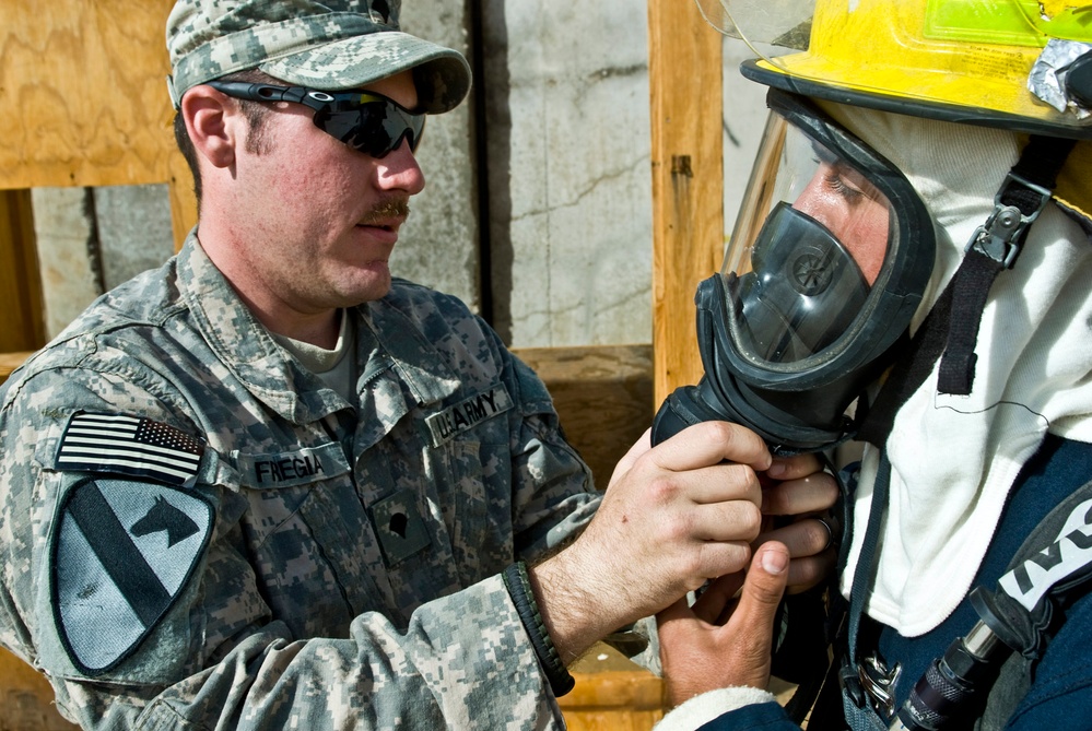 DVIDS - News - Soldiers pass on firefighting knowledge to Iraqis