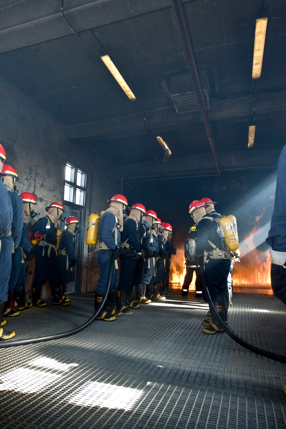 Sailors learn basic shipboard firefighting skills