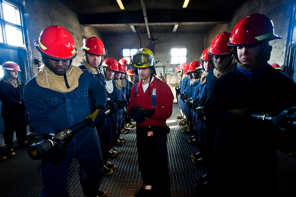 Sailors learn basic shipboard firefighting skills