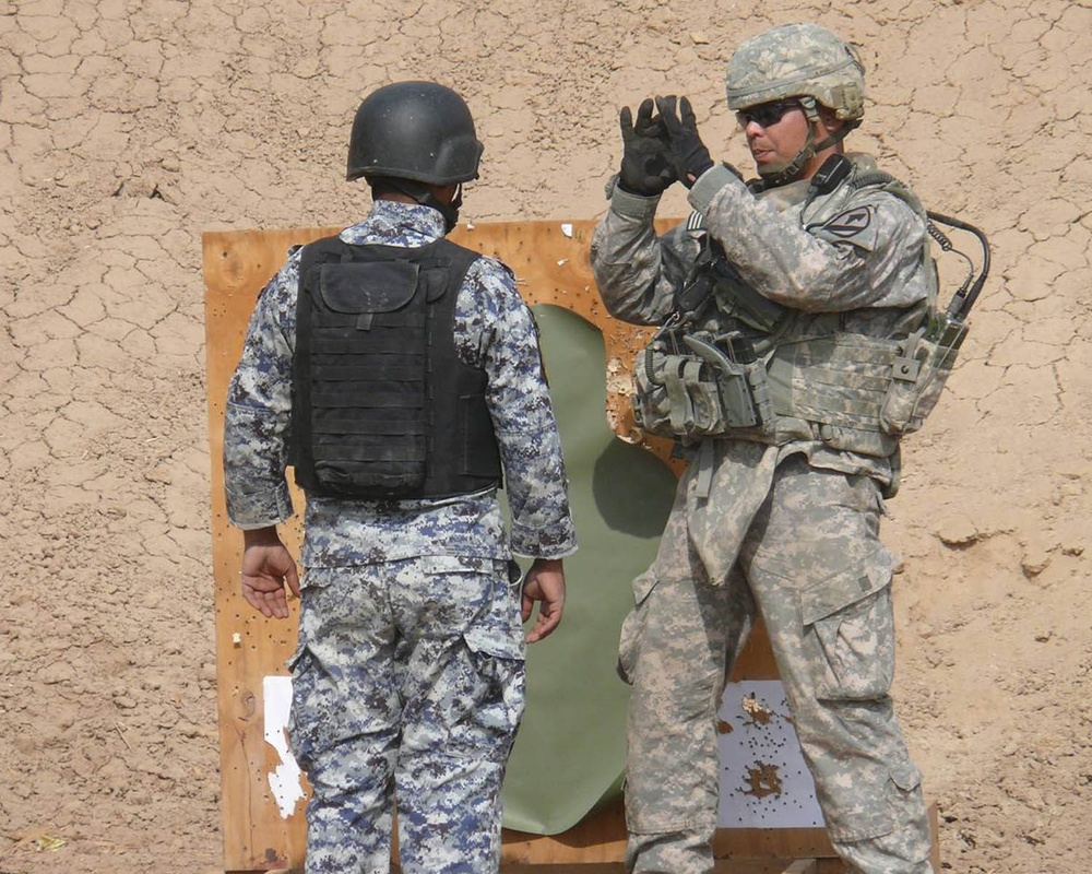 Garryowen trains Iraqi Federal Police