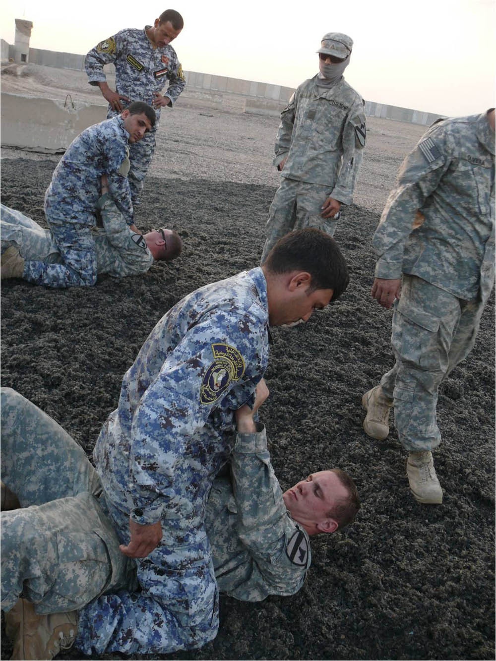 Garryowen trains Iraqi Federal Police