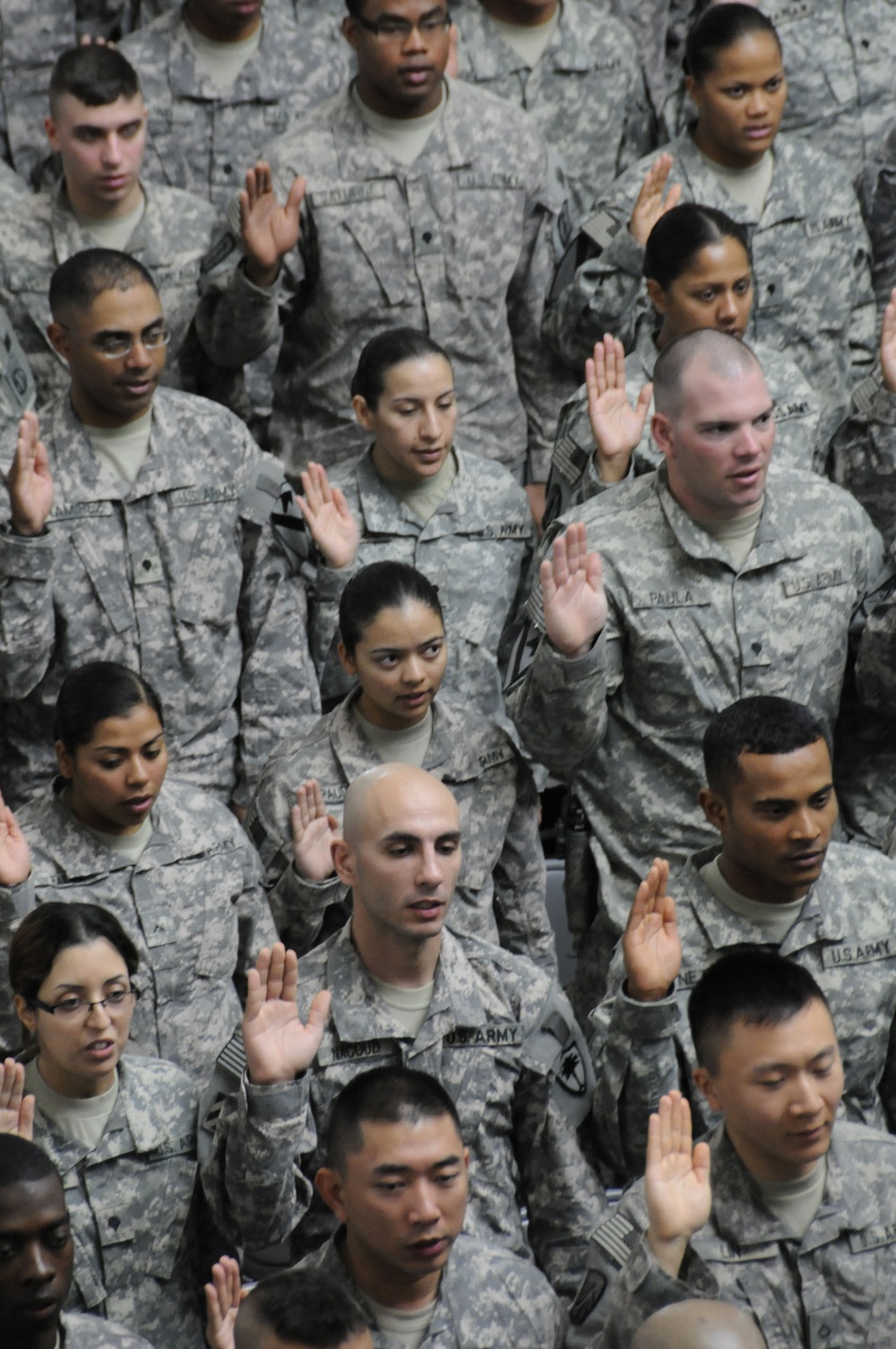 30th HBCT Soldiers take citizenship oath on Veterans Day
