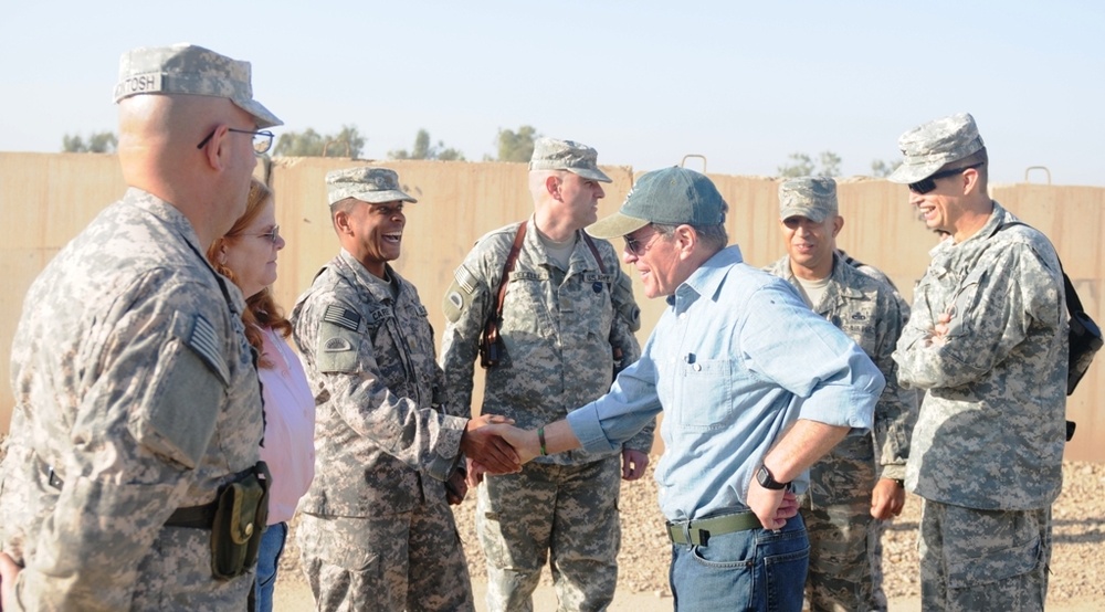 Governors visit Soldiers, Airmen at JBB