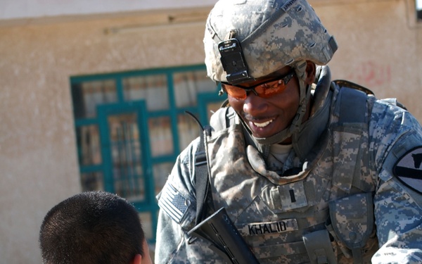 Cavalry troopers, Iraqi army visit local school; provide assistance
