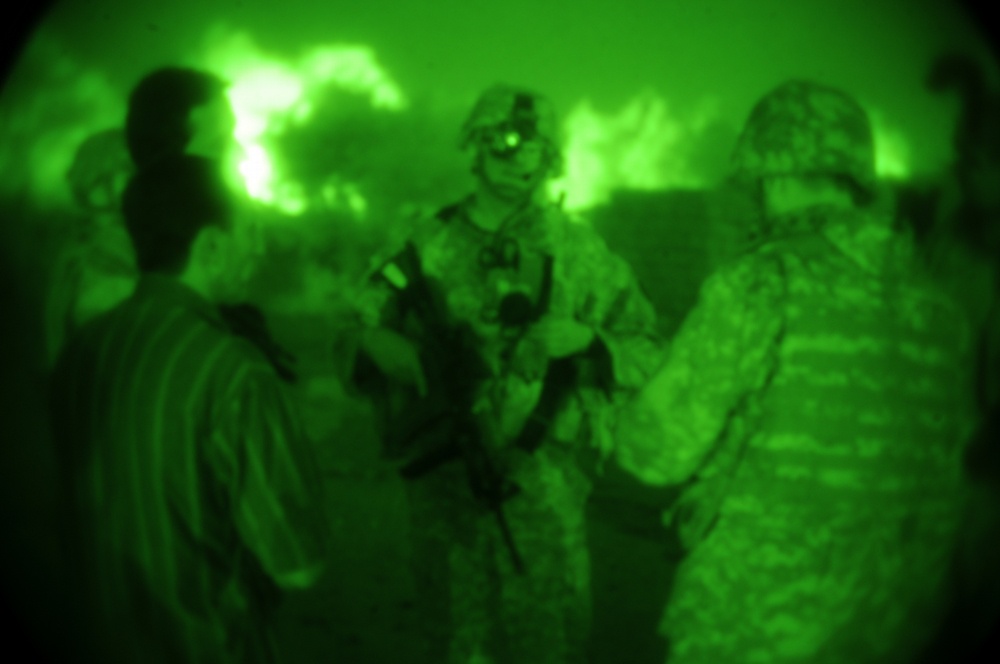 Sons of Iraq patrol
