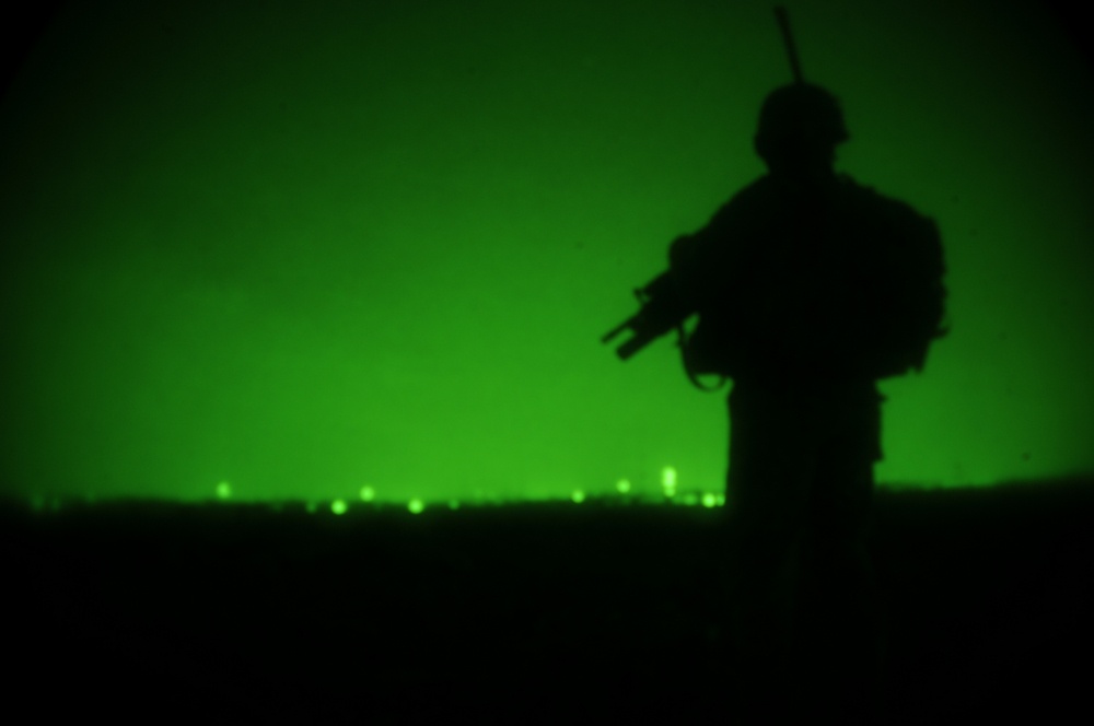 Sons of Iraq patrol