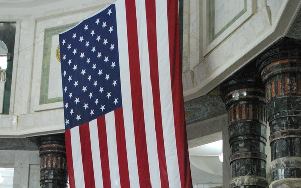 Paratroopers Reveive Citizenship in Iraq