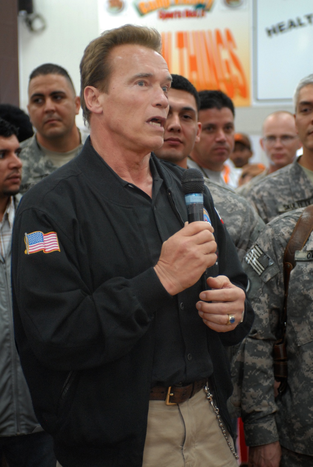Schwarzenegger visits with troops in Iraq