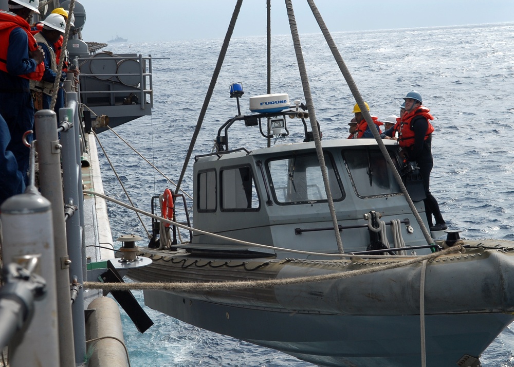 USS Tortuga conducts exercise in Philippine Sea