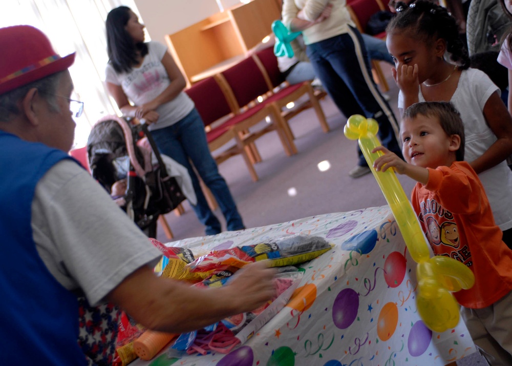 Children Celebrate Reading During Picnic in the Grove