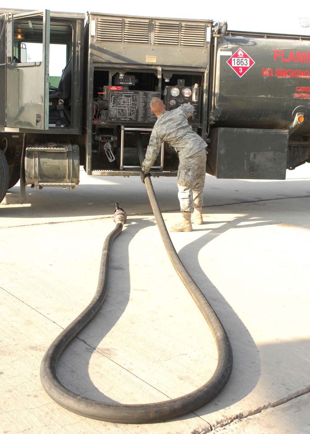 Refueling a C-17