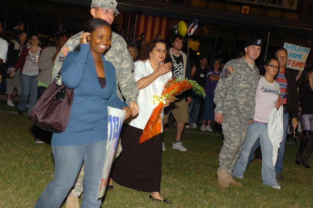 'Greywolf' among first CAV troops to return home