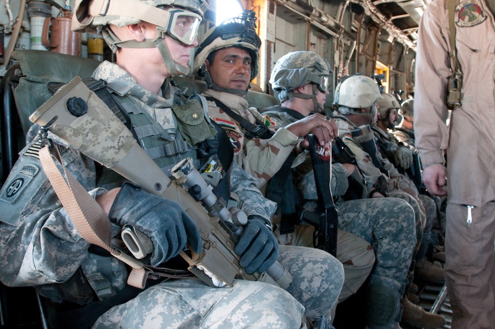 U.S. Paratroopers, Iraqi Commandos Rehearse Air Assault Ops