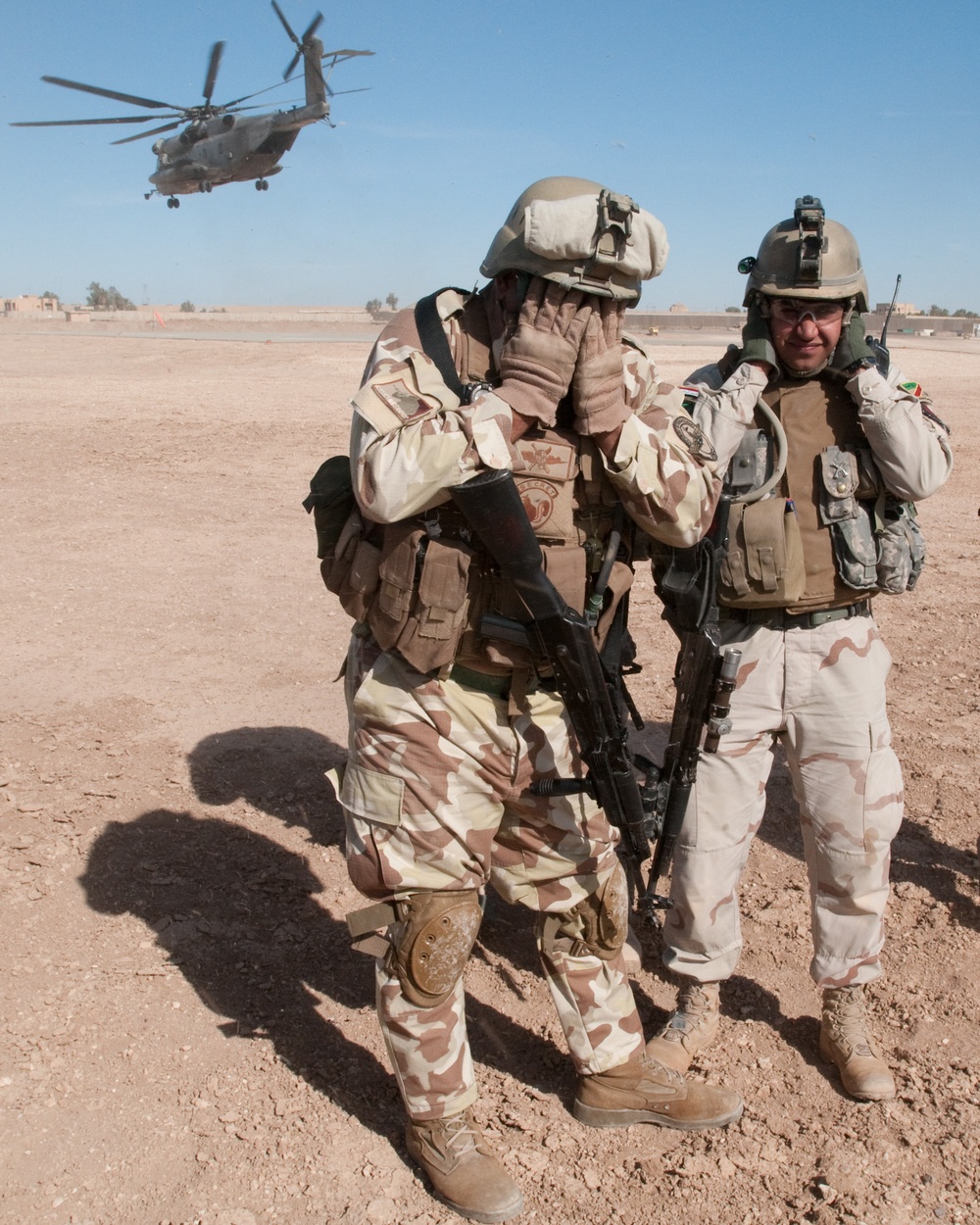 U.S. Paratroopers, Iraqi Commandos Rehearse Air Assault Ops