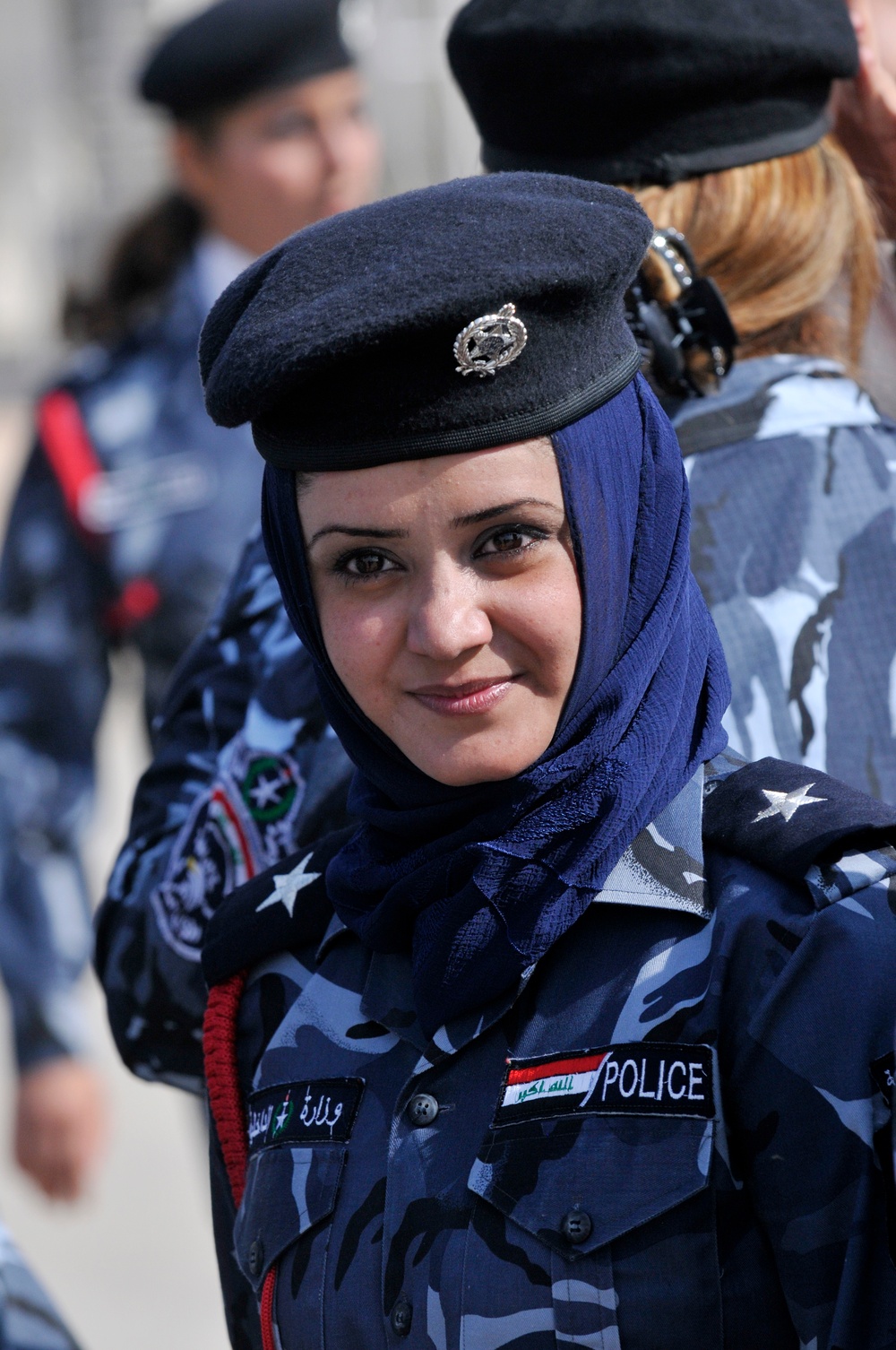 New Iraqi police officers graduate course