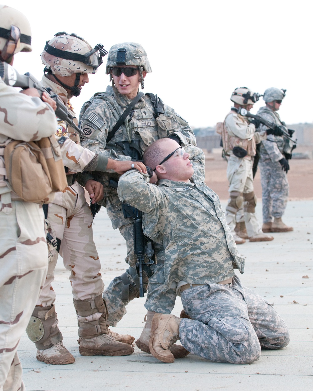 U.S. Paratroopers, Iraqi Scouts Sync Detainee Training for Partnered Missions