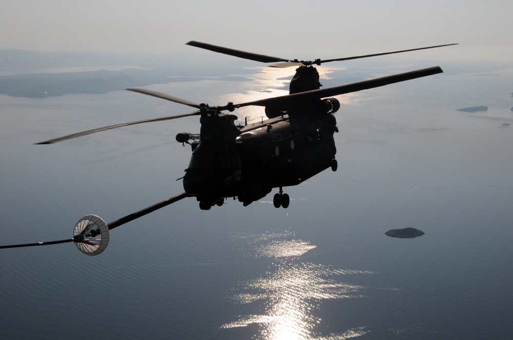 Airmen conduct aerial refueling exercise