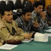 Iraqi police learn how to distribute information
