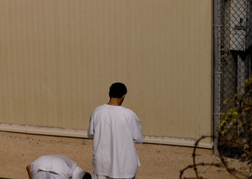 JTF Guantanamo Detainees Observe Morning Prayer