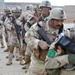Iraqi soldiers learn helicopter techniques