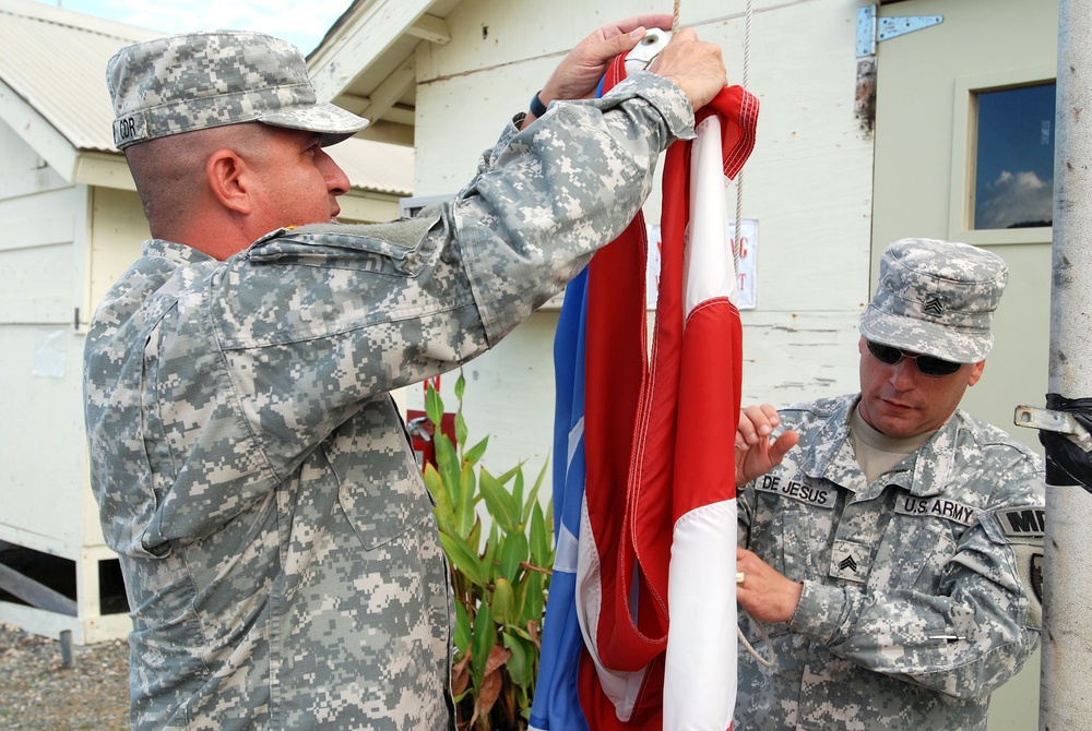JTF Guantanamo's External Security Puerto Rico's 480th Army National Guard Turns Over to Rhode Island's 115th MP Co.