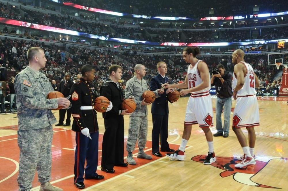 Chicago Bulls Honor Service Members for Veterans Day 2009