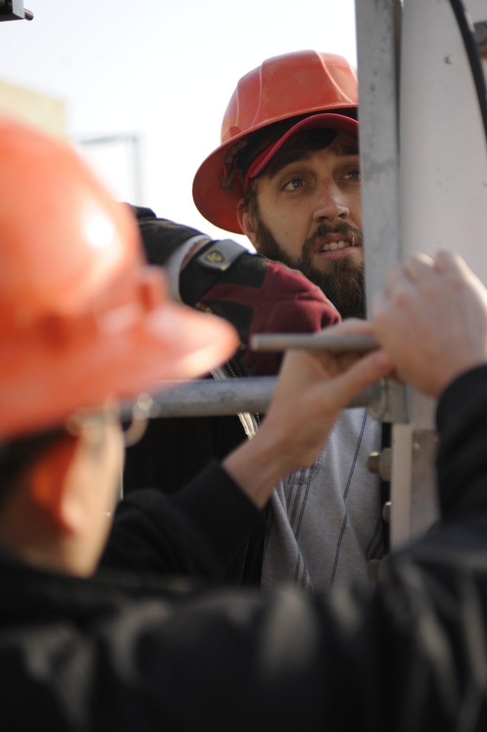 Radio antenna installation