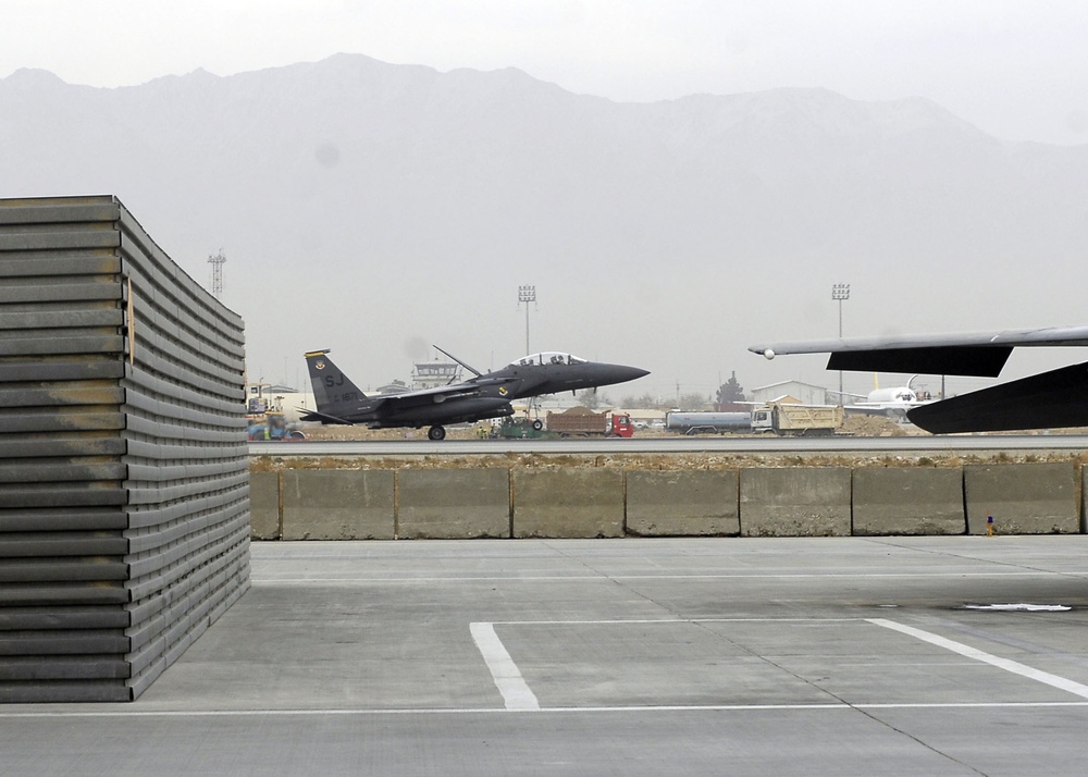 F-15E Weapons Systems Officer shatters 1,000 flight hour mark