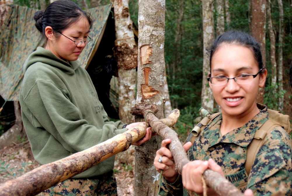 All-female Basic Jungle Environment Survival Training