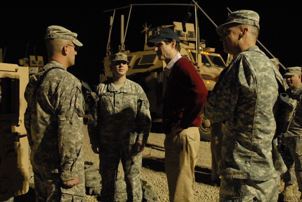 Senators get a lesson from Oregon National Guard Soldiers