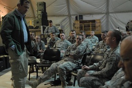 US Senators listen to soldiers' concerns