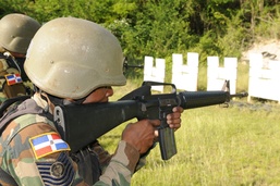 SCMAGTF Marines share expertise with Dominicans