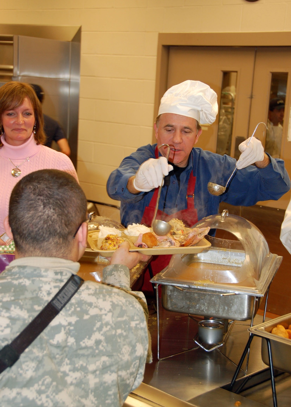 Congressman serves Soldiers