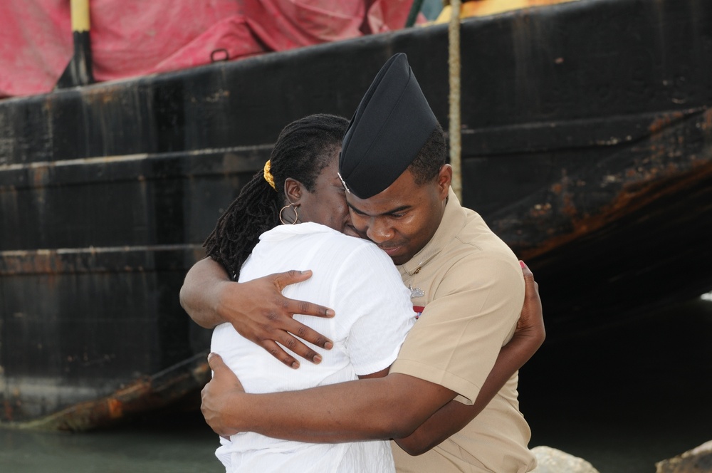 Wasp Sailor Returns Home to Belize