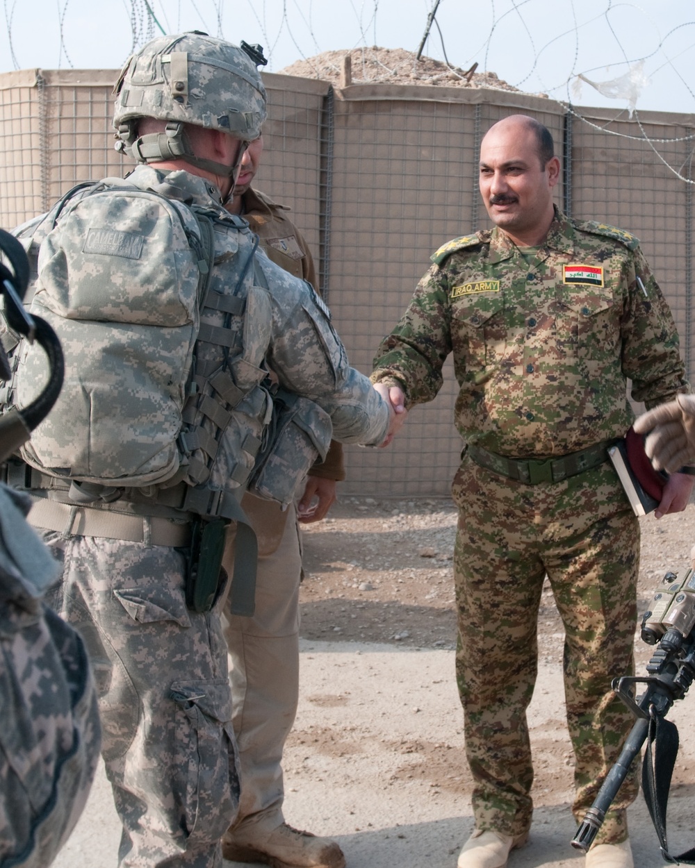 Paratroopers Install Vehicle Scanners at Check Points