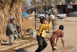 Chaplain assistant trains with PSD