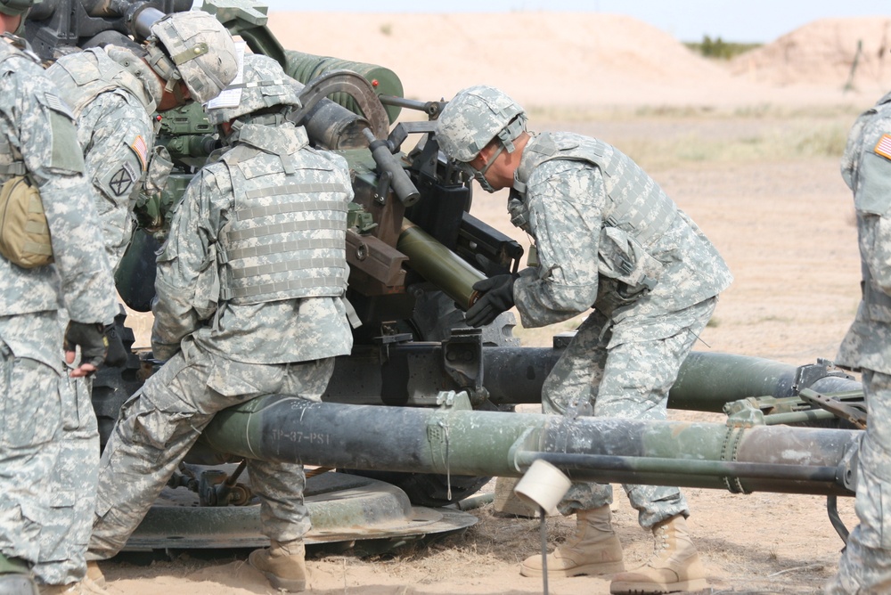 DVIDS - Images - 4-1 FA Fire Their Guns [Image 1 of 4]