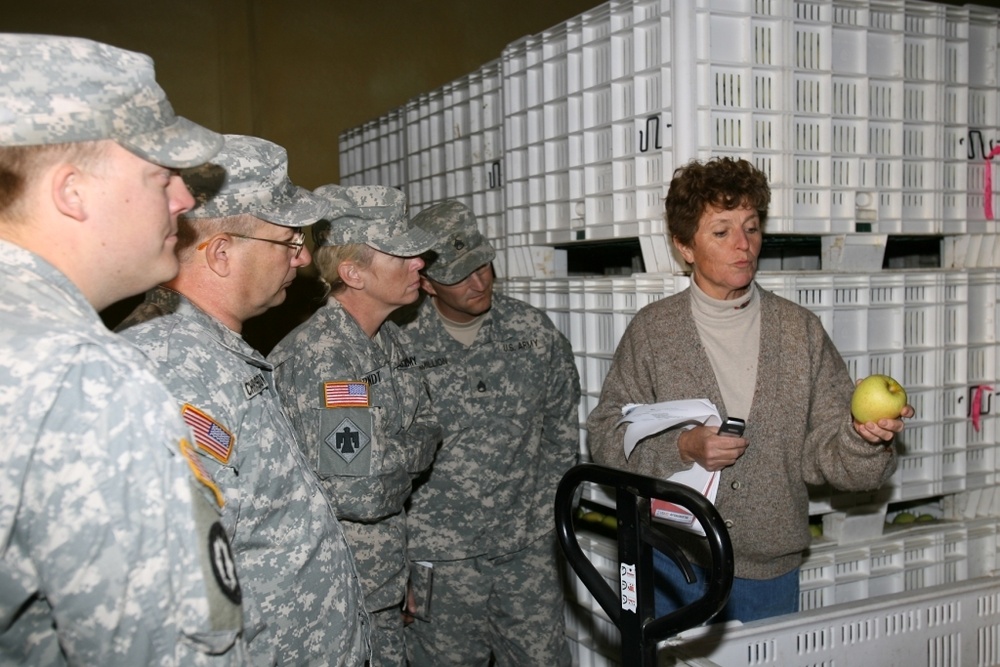 Oklahoma Guard Agribusiness Development Team trains in apple harvesting for upcoming mission to Afghanistan
 Oklahoma Guard Agribusiness Development Team trains in apple harvesting for upcoming mission to Afghanistan