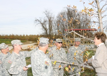 Oklahoma Guard Agribusiness Development Team trains in apple harvesting for upcoming mission to Afghanistan
