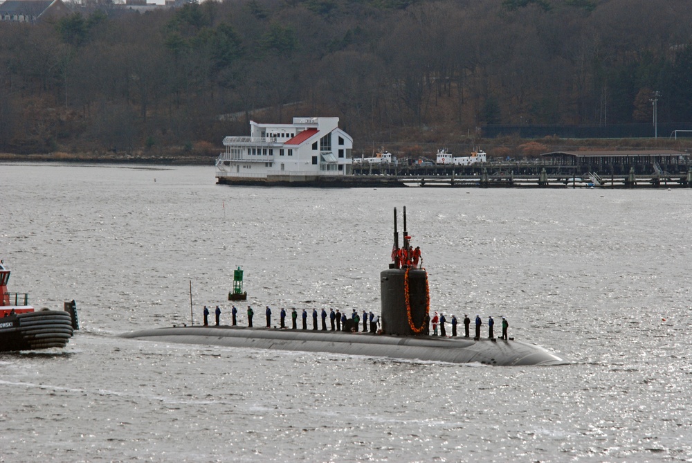 USS Miami returns home