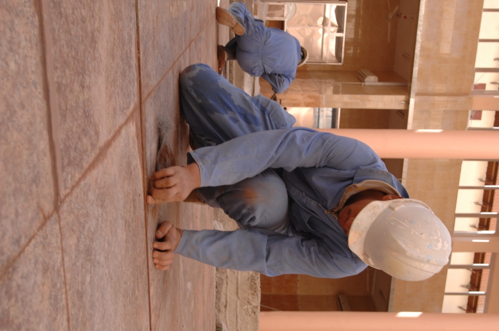 Wasit Provincial Reconstruction Team inspects projects in Kut