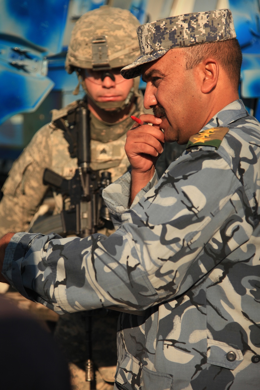 US troops teach basic operator mechanic class in Tikrit