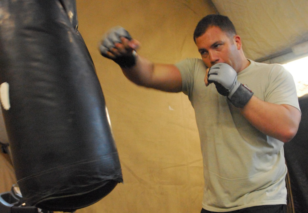 Soldier to fight MMA professionally