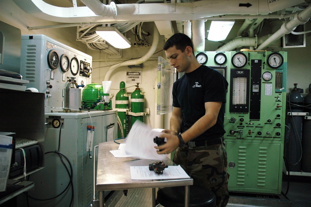 Nimitz personnel conduct daily operations