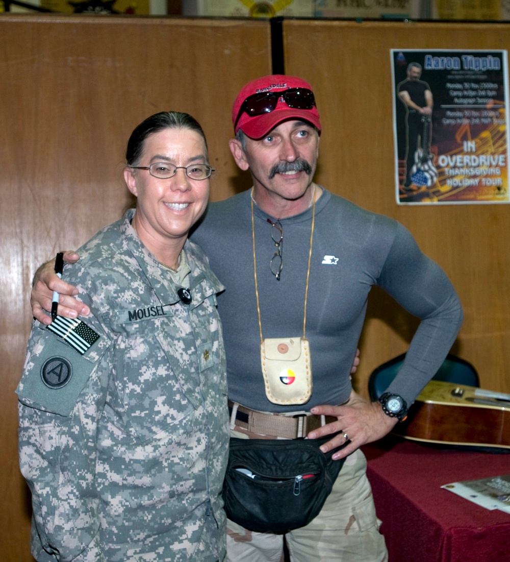 Aaron Tippin Concert